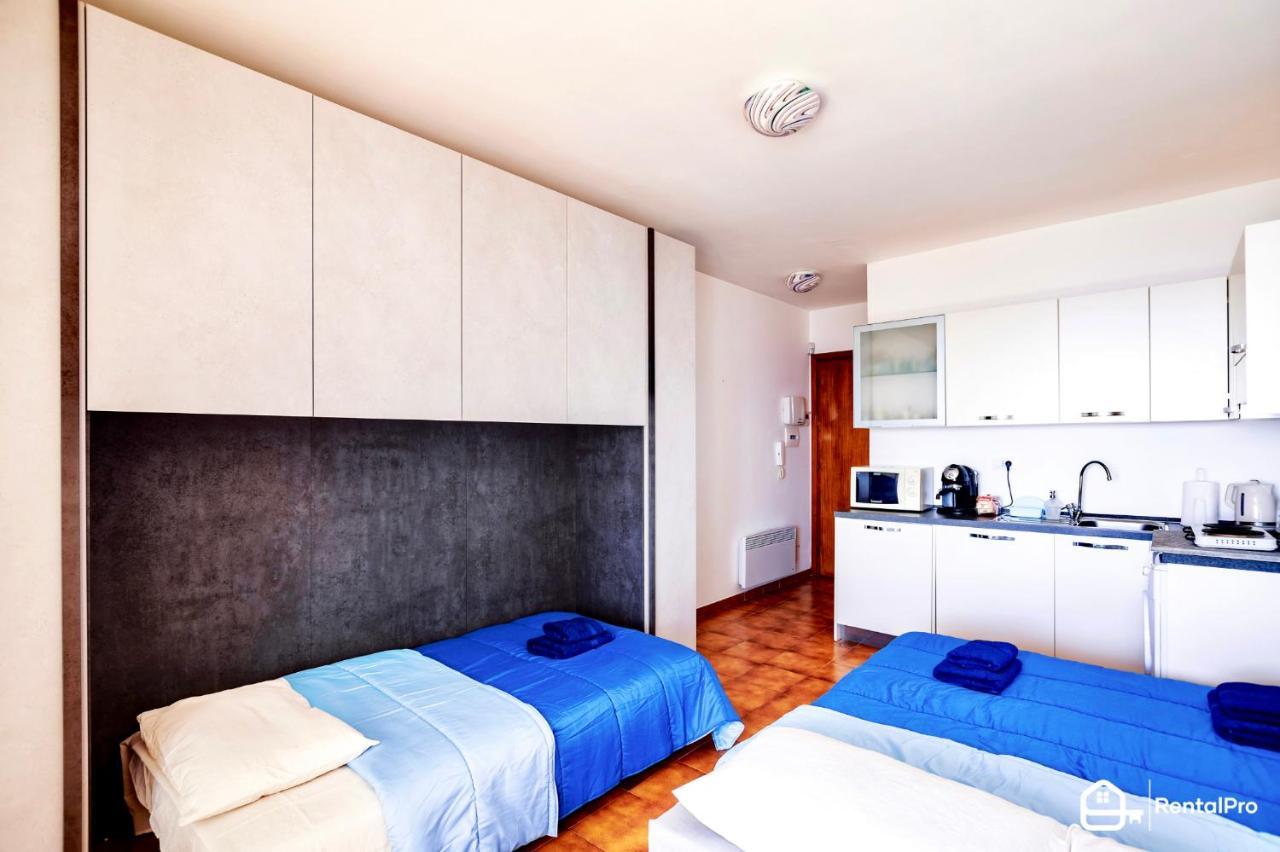 Free Parking-Sea View, With Pool & Garden Διαμέρισμα Σαν Ρέμο Εξωτερικό φωτογραφία